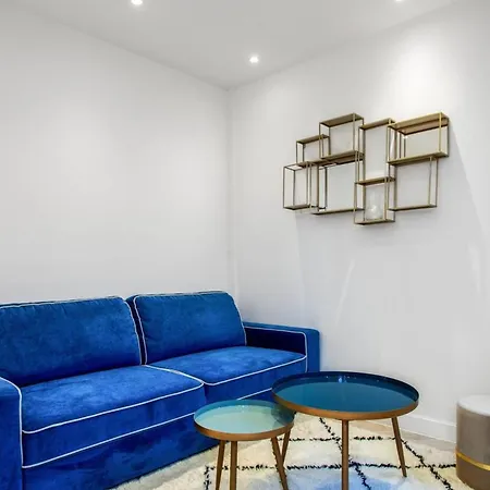 Cozy Near The 公寓 *