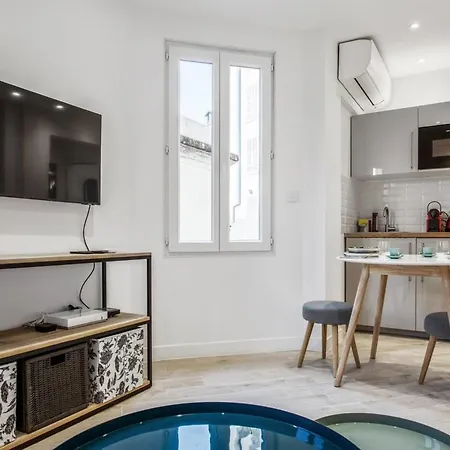Apartment Cozy Near The *