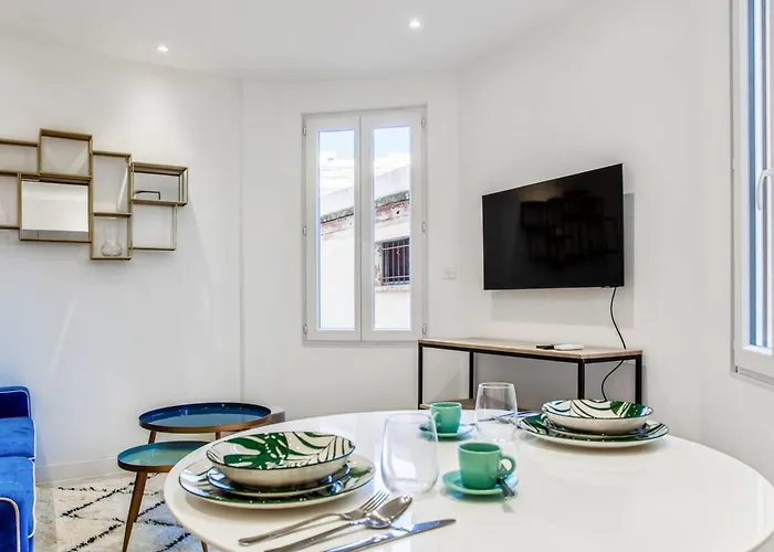 Cozy Near The 公寓 昂蒂布